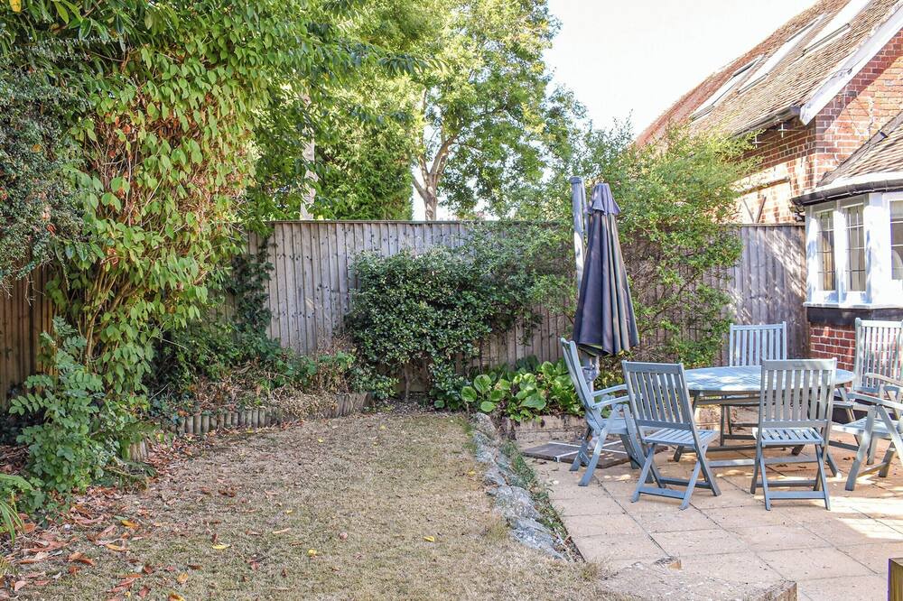 Photo of Outdoor in Highcliffe-on-Sea