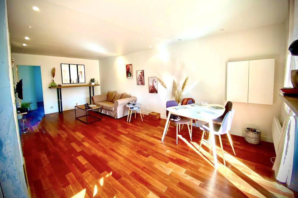 Photo of Livingroom in Nemours
