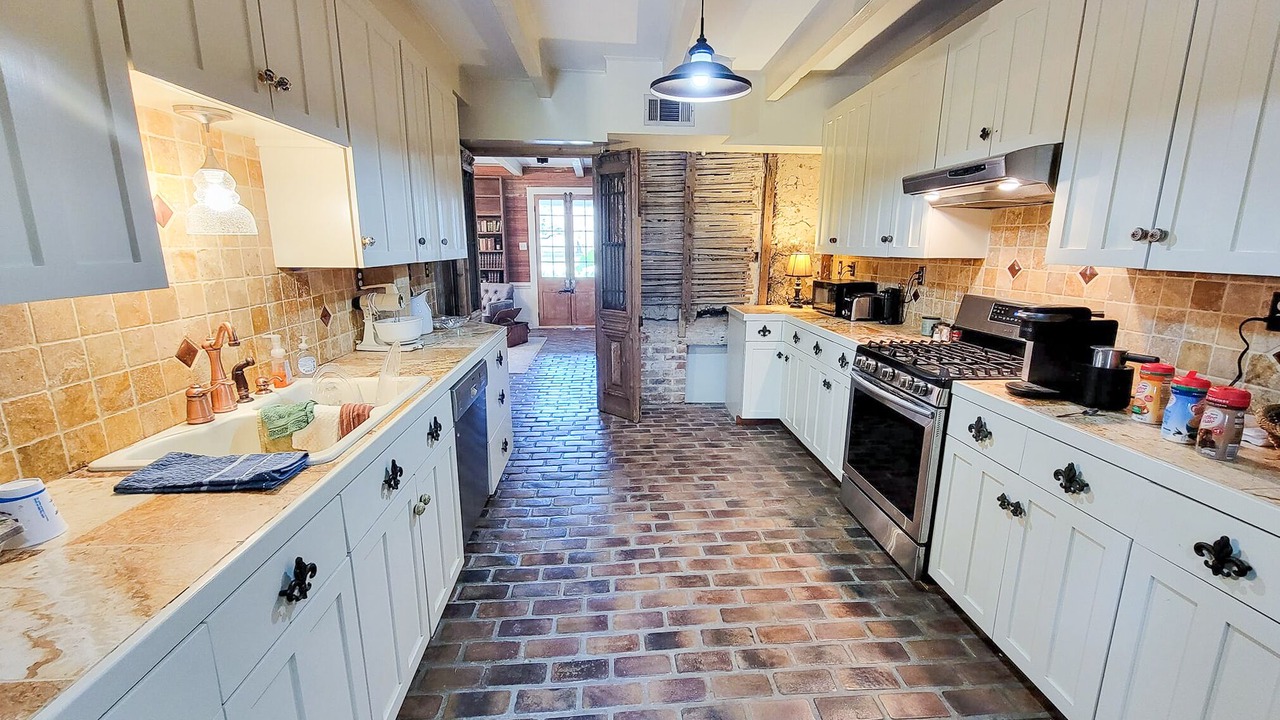 Photo of Kitchen in St. Gabriel