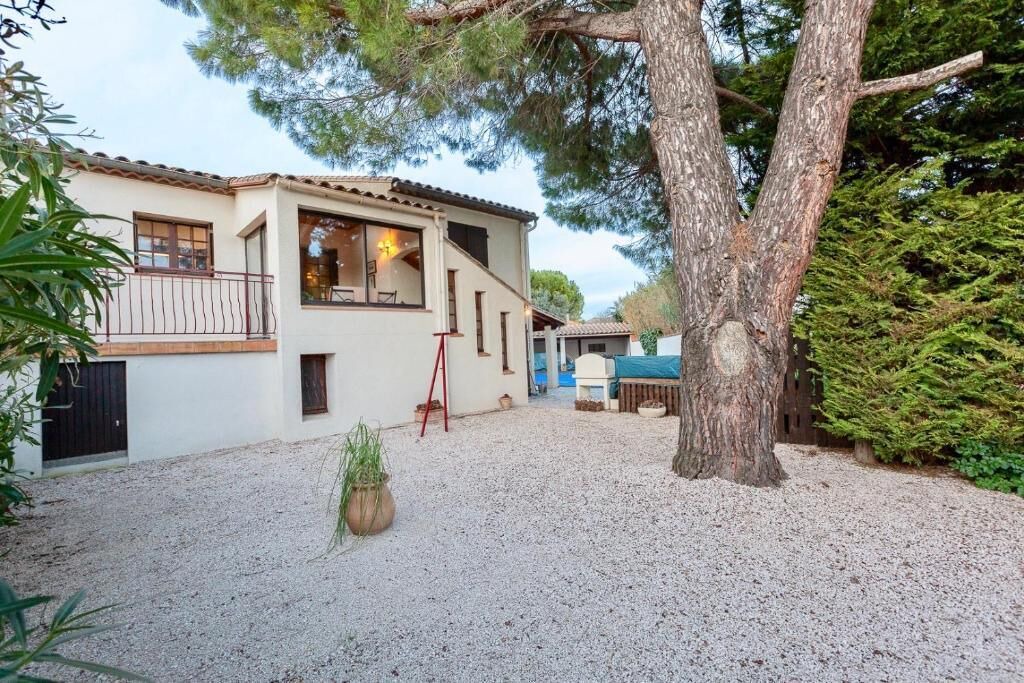 Photo of Outdoor in Trebes