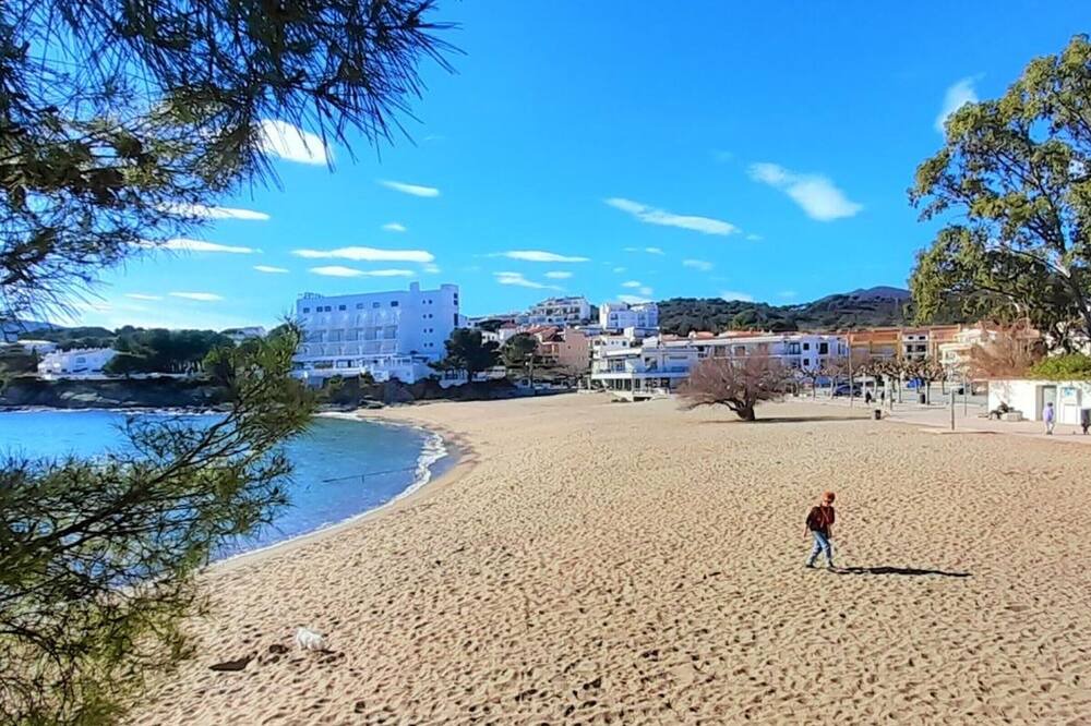 Photo of Others in Llanca
