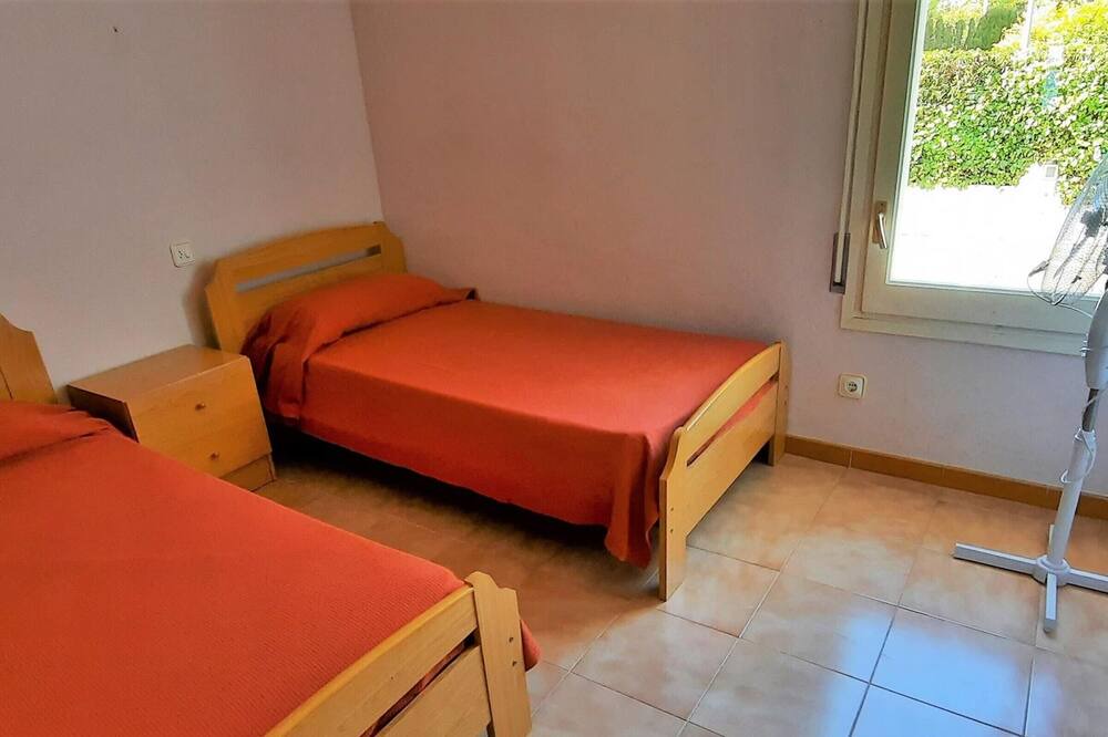 Photo of Bedroom in Llanca