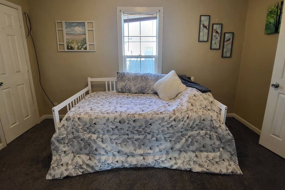 Photo of Bedroom in Kearney