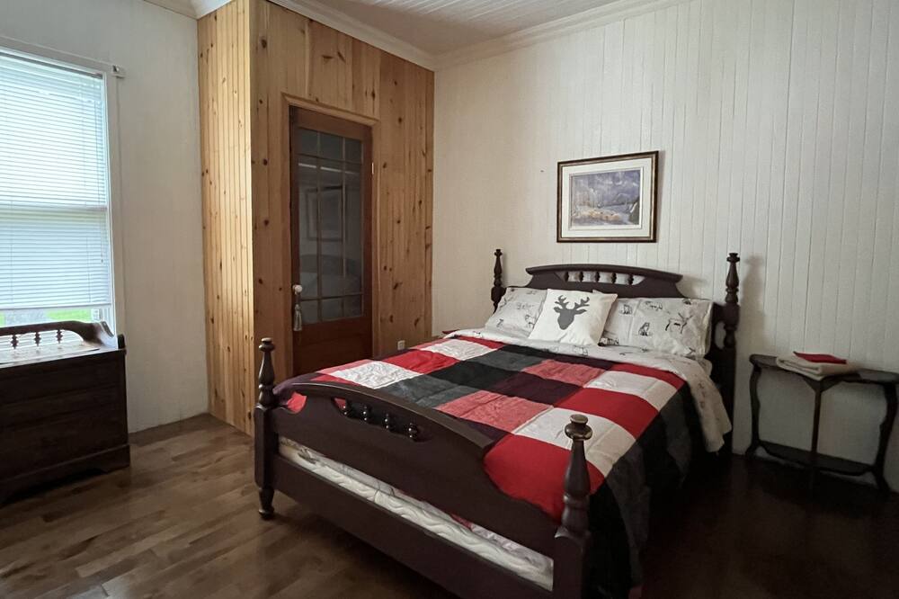 Photo of Bedroom in Lamarche