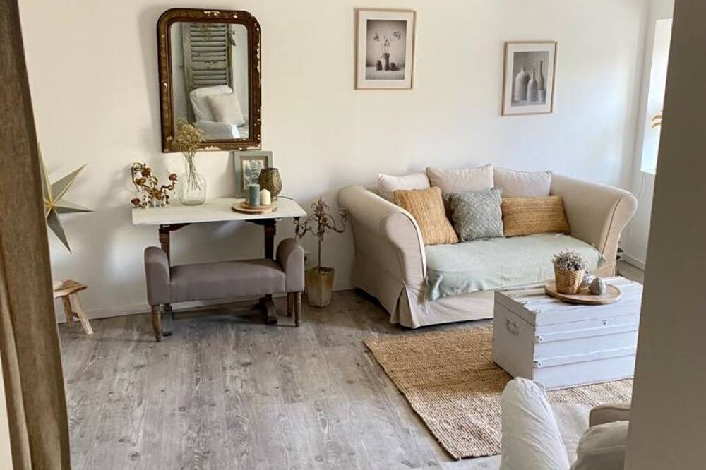 Photo of Livingroom in Egliseneuve-pres-Billom