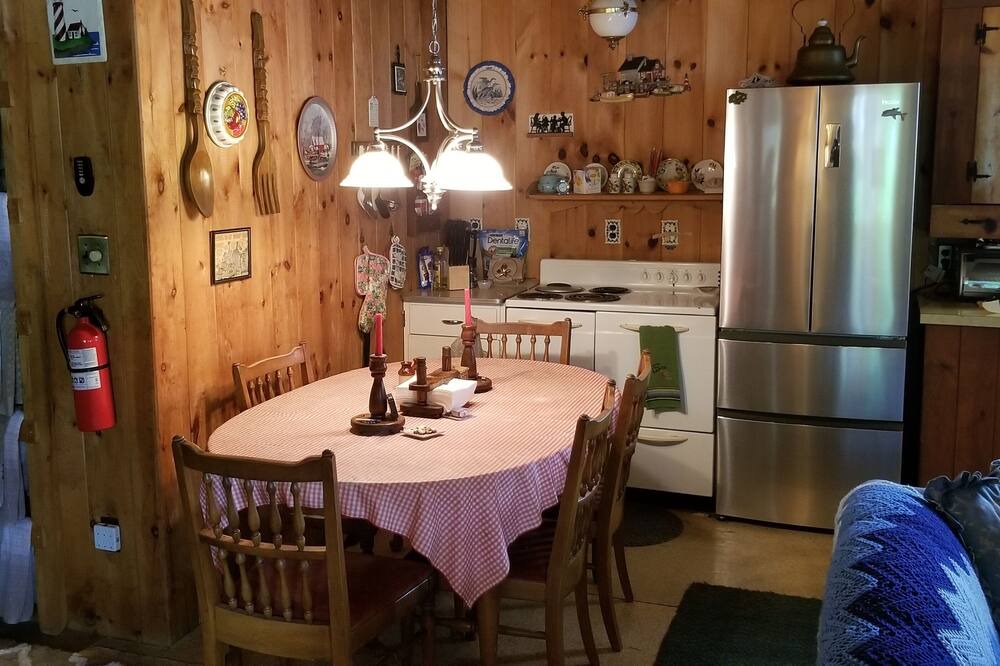 Photo of Bedroom in New Durham