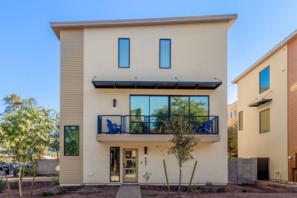 Photo of Outdoor in Riverside