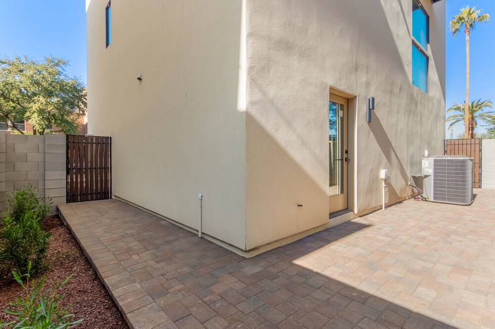 Photo of Outdoor in Riverside