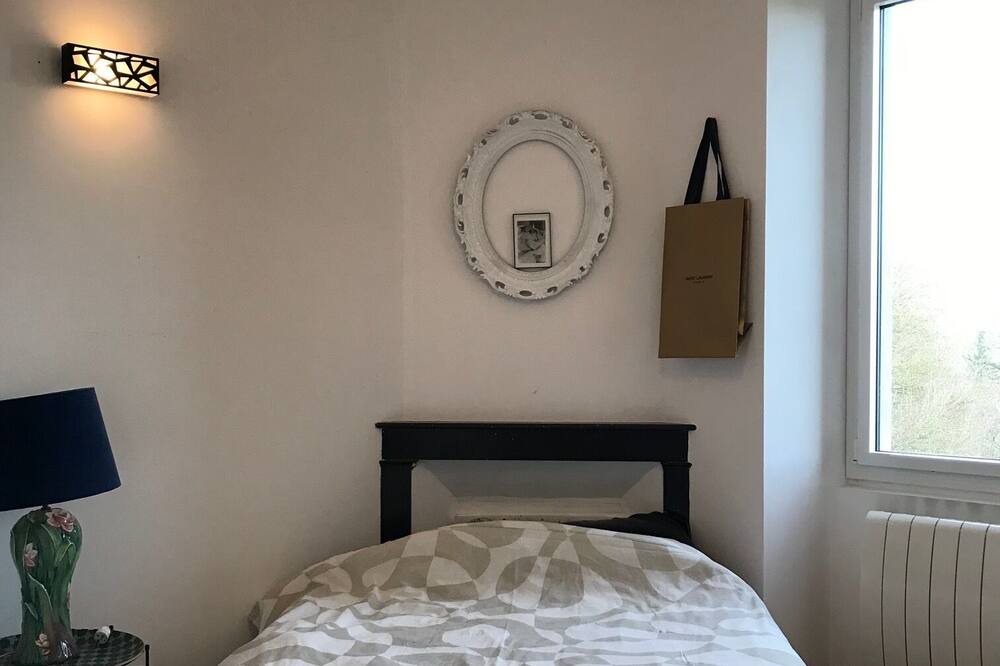 Photo of Bedroom in Nangy