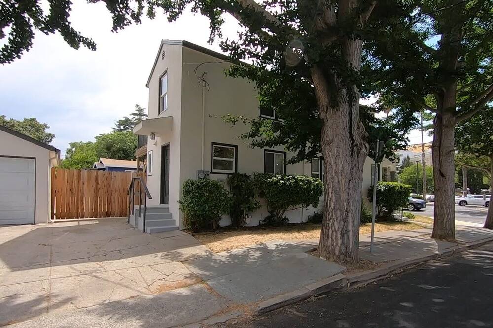 Photo of Outdoor in Martinez