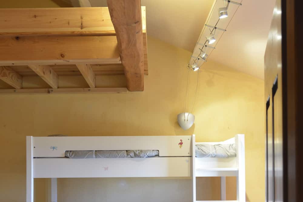 Photo of Bedroom in Courry