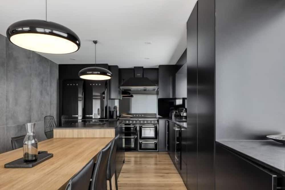 Photo of Kitchen in Burleigh Heads