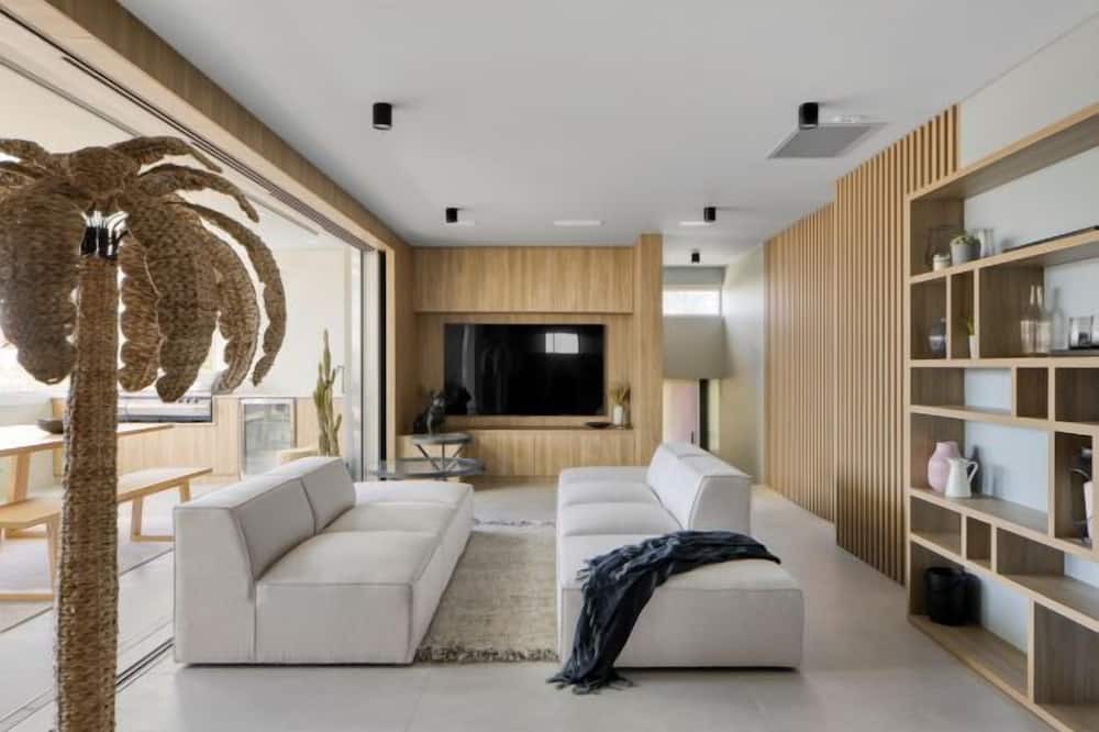 Photo of Others in Burleigh Heads