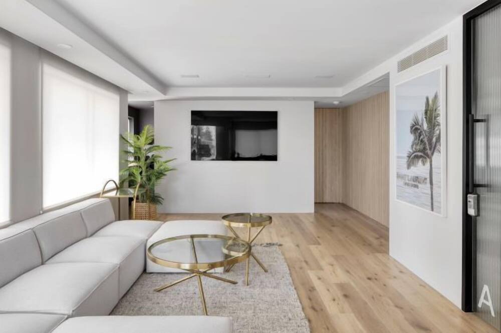 Photo of Others in Burleigh Heads