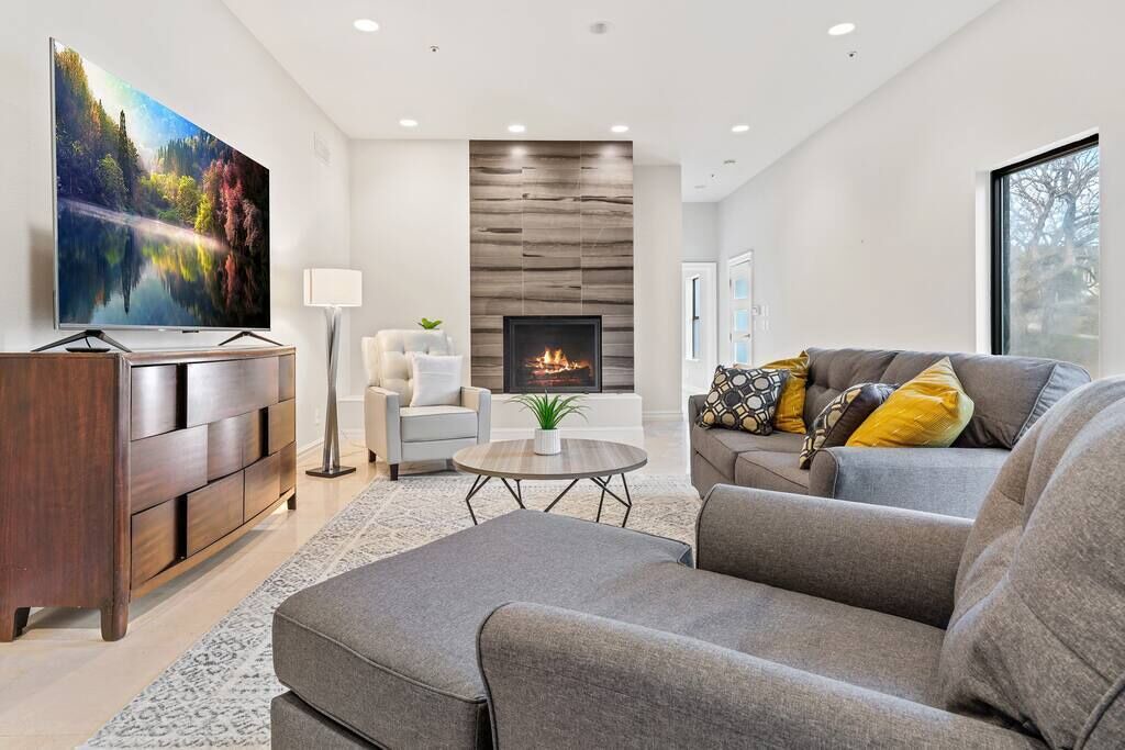 Photo of Livingroom in Dallas County