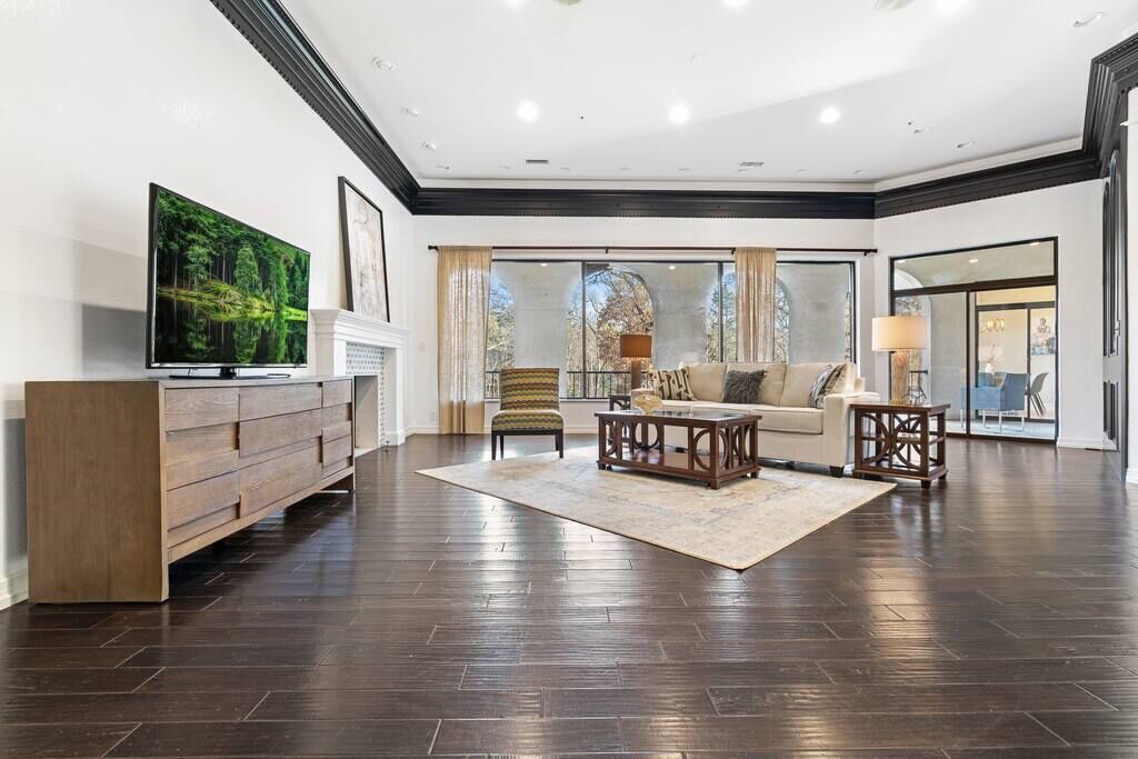 Photo of Livingroom in Dallas County