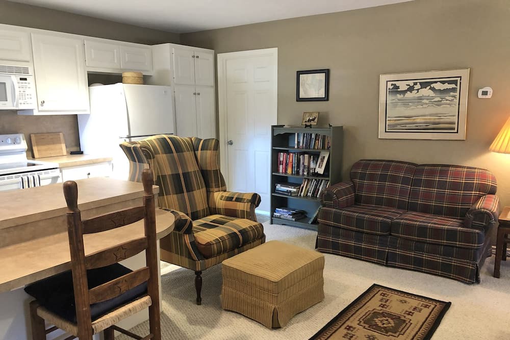 Photo of Livingroom in Burton