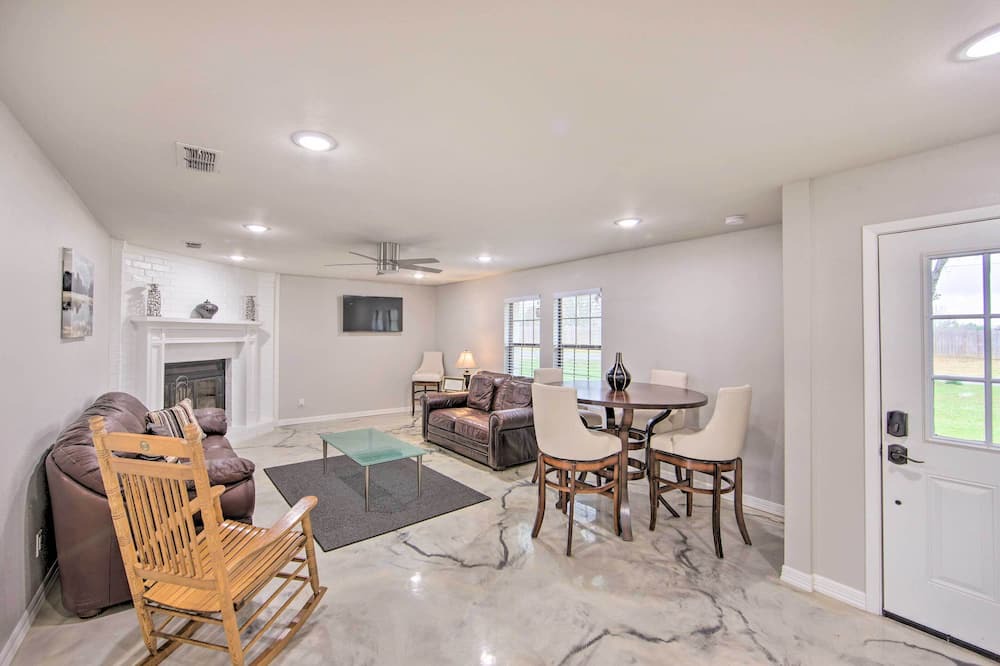 Photo of Bedroom in Tyler