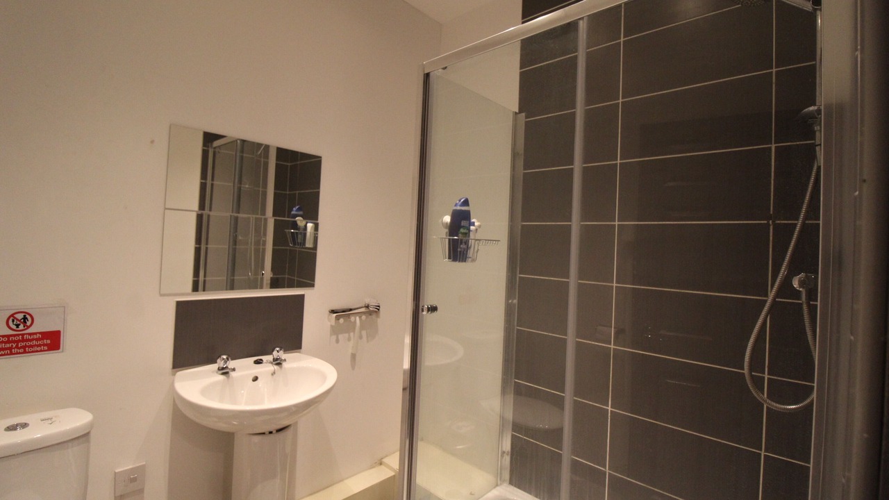 Photo of Bathroom in Parkgate