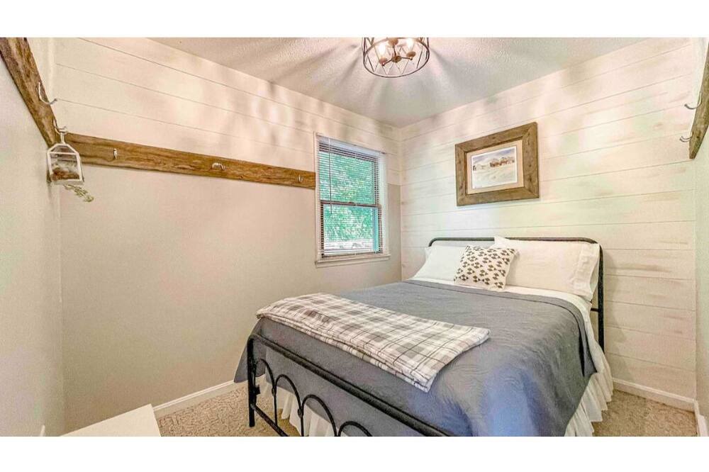 Photo of Bedroom in Bentonville