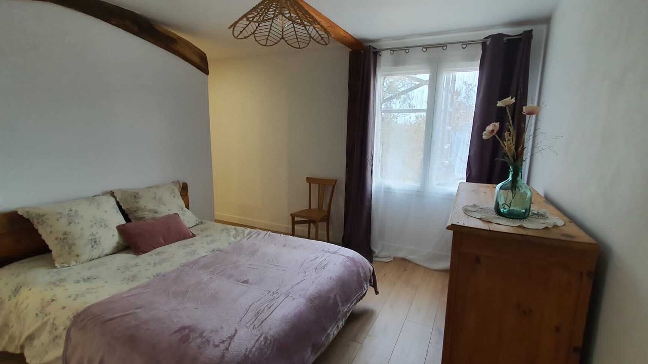 Photo of Others in Le Born