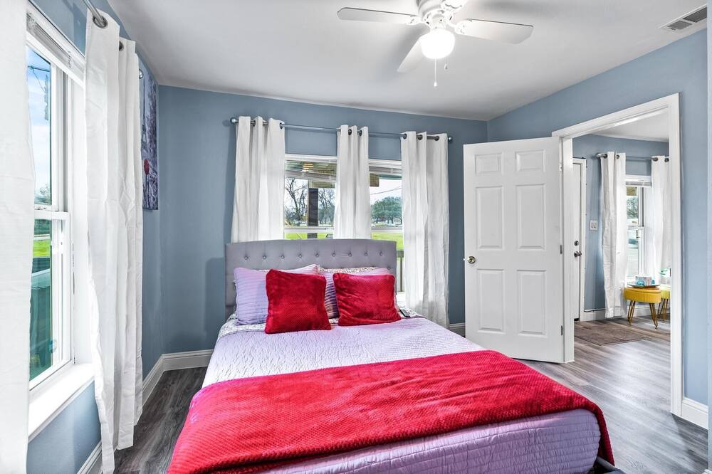 Photo of Bedroom in South Dallas - Fair Park