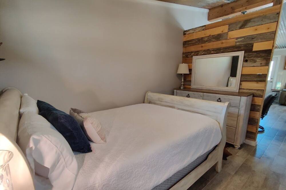 Photo of Bedroom in Johnson City