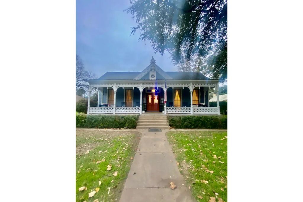 Photo of Buildings in Columbus