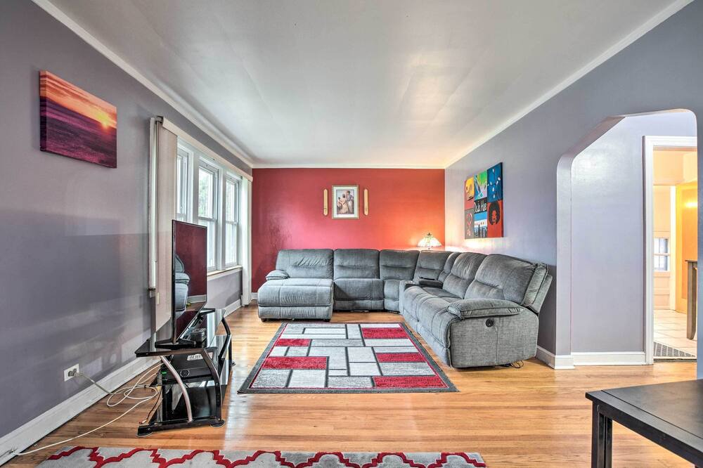 Photo of Bedroom in Roseland