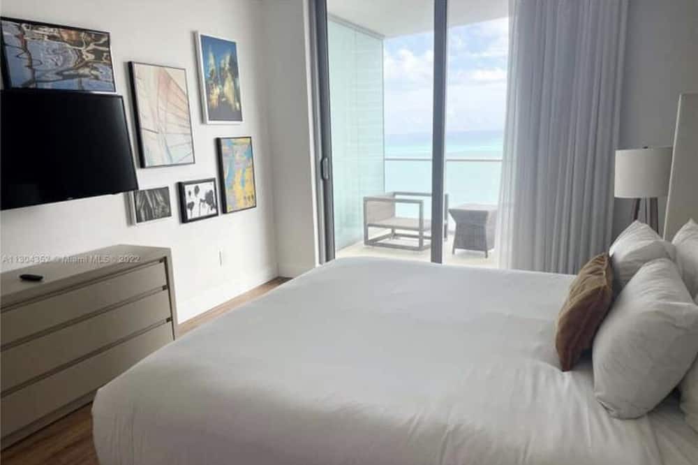 Photo of Bedroom in Hollywood