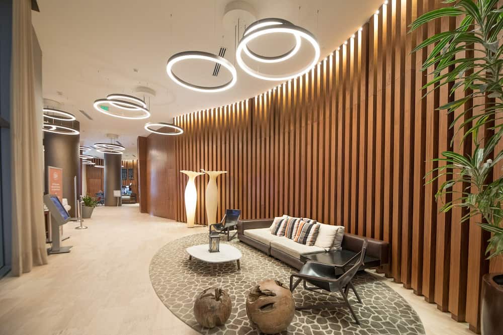 Photo of Others in Hollywood