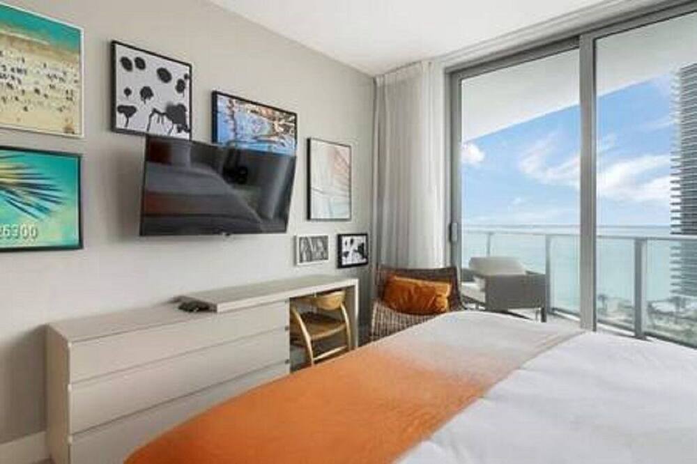 Photo of Bedroom in Hollywood