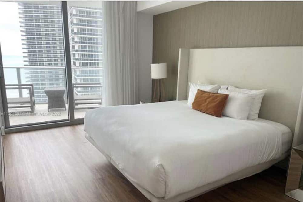 Photo of Bedroom in Hollywood