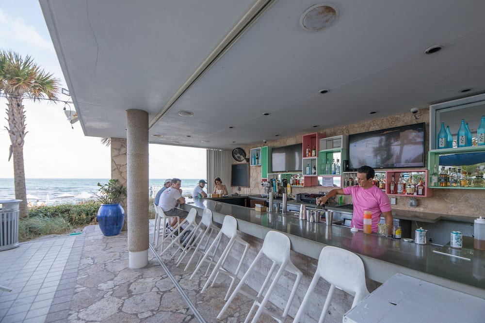 Photo of Others in Hollywood