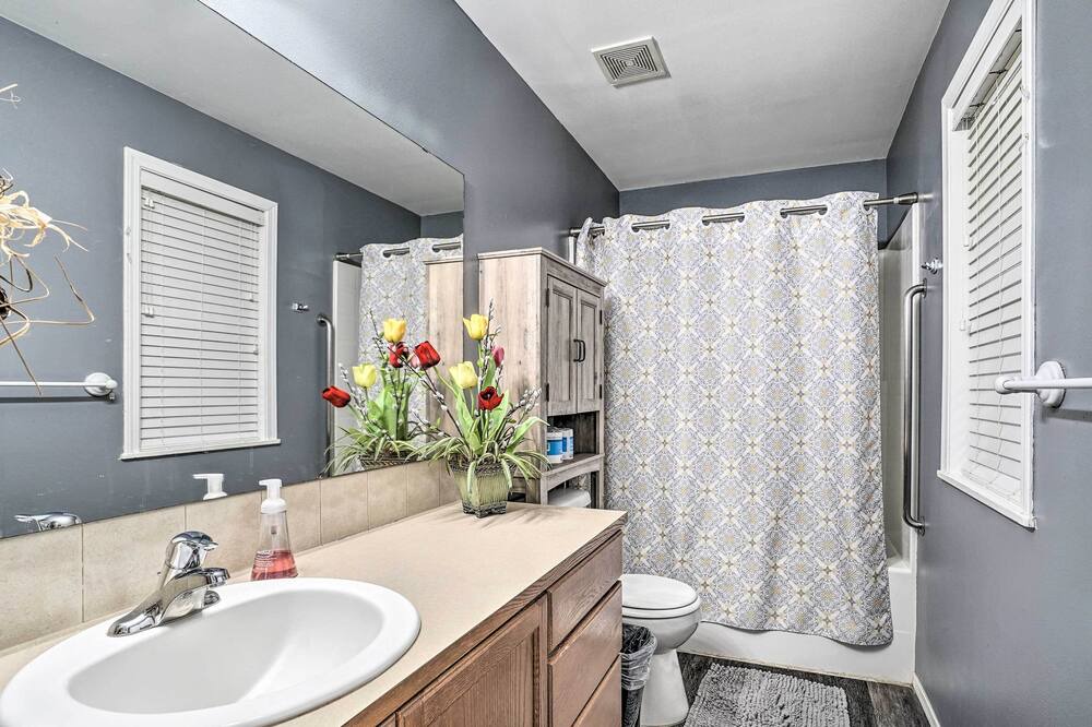 Photo of Bathroom in Everett