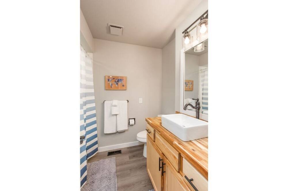 Photo of Bathroom in Medical Lake