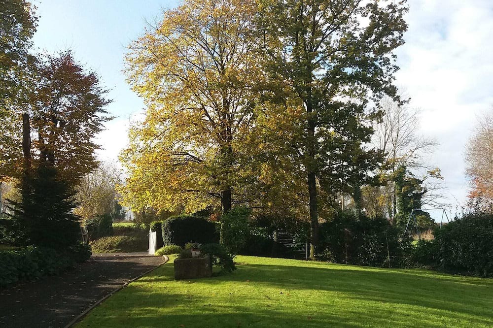 Photo of Outdoor in Montaigu-les-Bois