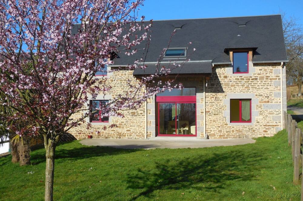 Photo of Outdoor in Isigny-le-Buat