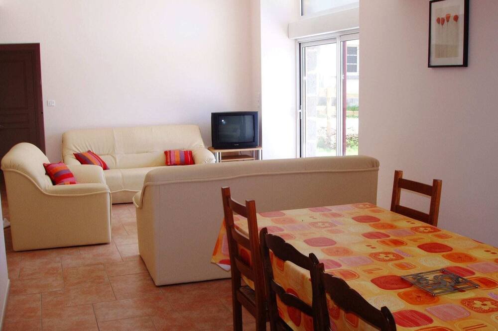Photo of Livingroom in Isigny-le-Buat