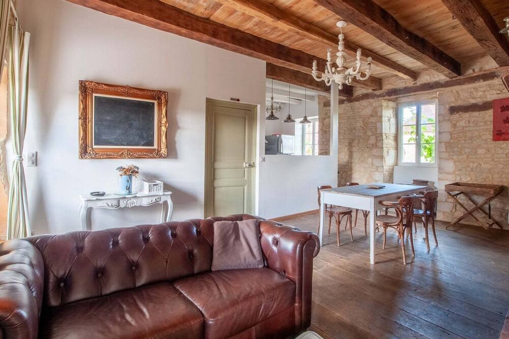 Photo of Livingroom in Degagnac