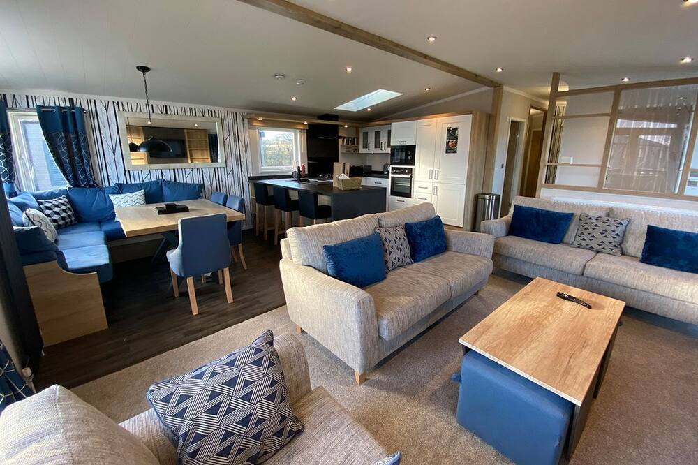 Photo of Others in Annan