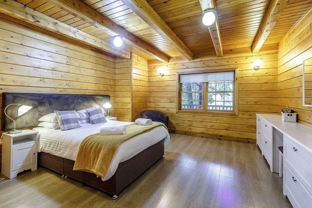 Photo of Others in Mansfield