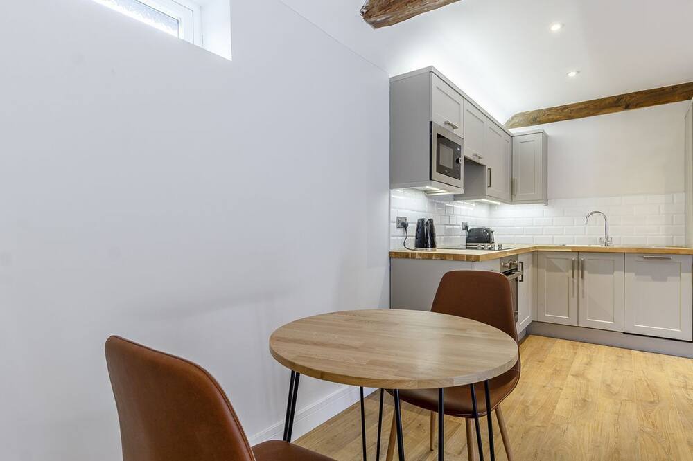 Photo of Others in Mansfield