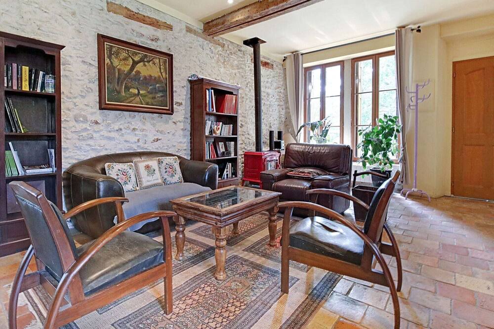 Photo of Livingroom in Raizeux