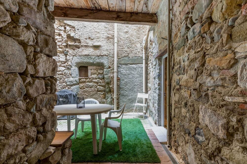 Photo of Patio Balcony in Bize-Minervois