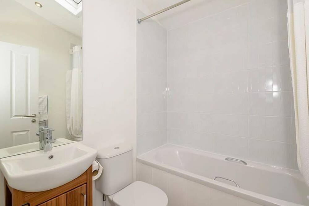 Photo of Bathroom in Honiton