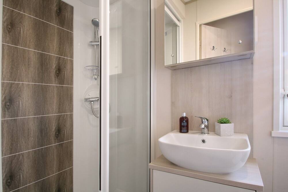 Photo of Bathroom in Ringwood