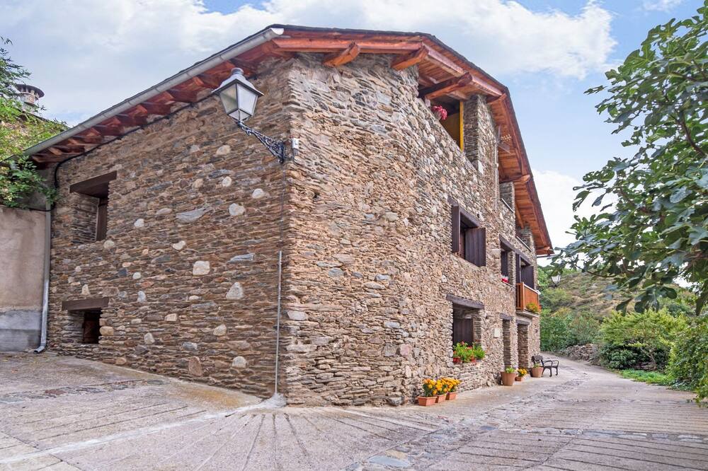 Photo of Outdoor in Isavarre