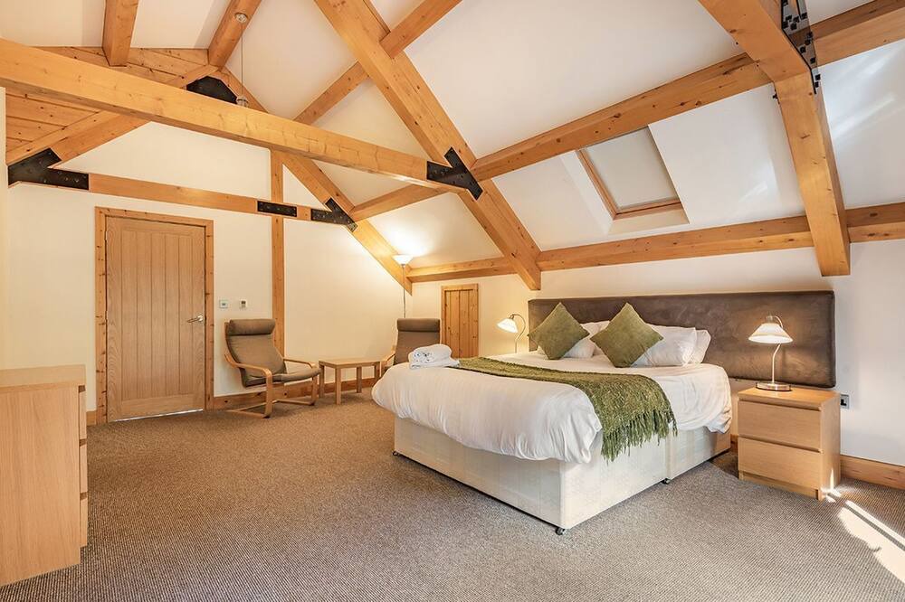 Photo of Others in Mansfield