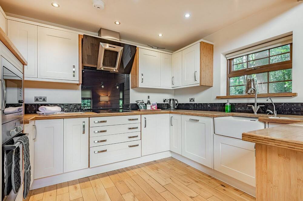 Photo of Others in Mansfield